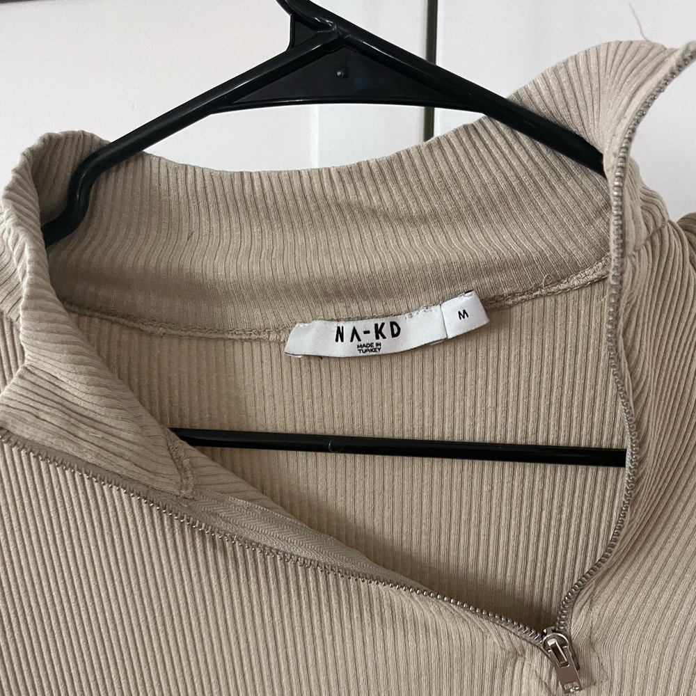 Side Zip Rib Top - Picture 4 of 6